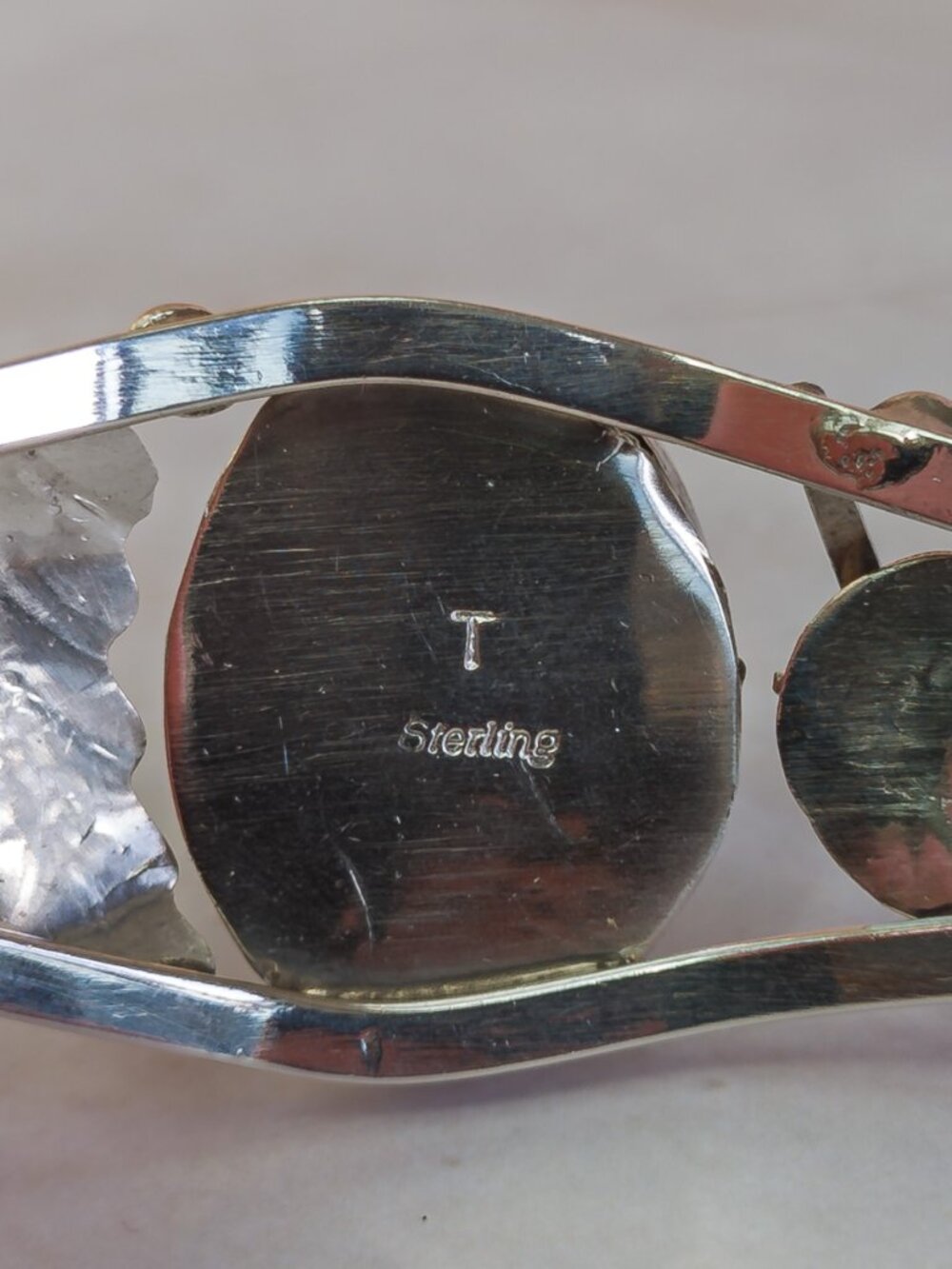 Vintage Navajo Sterling Silver Cuff Bracelet–Signed “T Sterling”–Lapis Lazuli - Picture 3 of 10